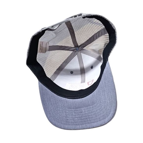 Tractor Supply Light Gray Trucker Snapback Hat - Picture 5 of 6